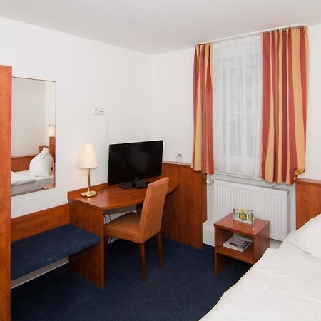 Hotel -Restaurant Taormina Birkenfeld  Εξωτερικό φωτογραφία