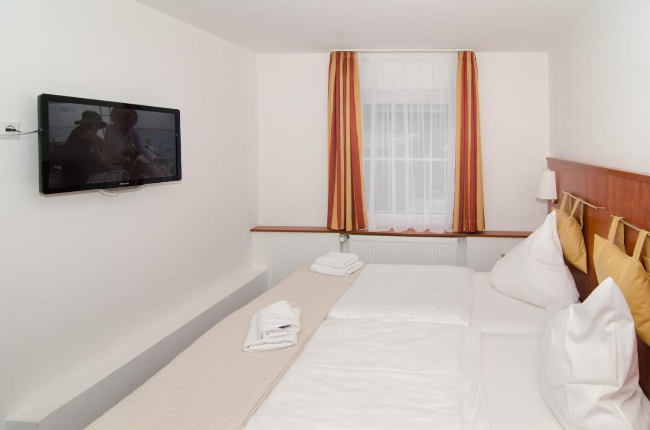 Hotel -Restaurant Taormina Birkenfeld  Εξωτερικό φωτογραφία